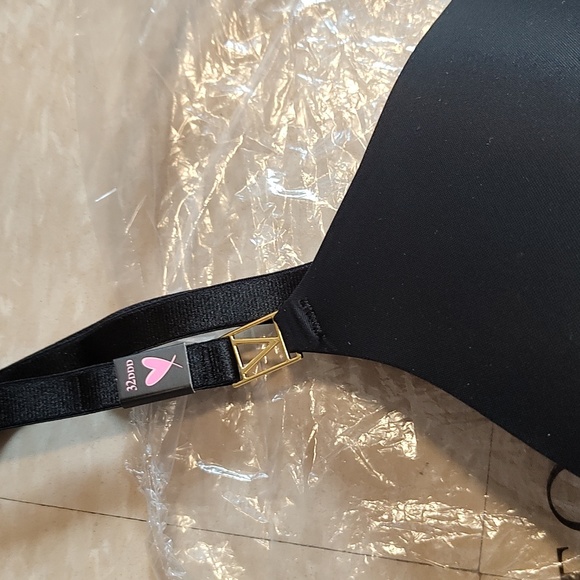 Victoria's Secret Padded Plunge Bra - Picture 2 of 5